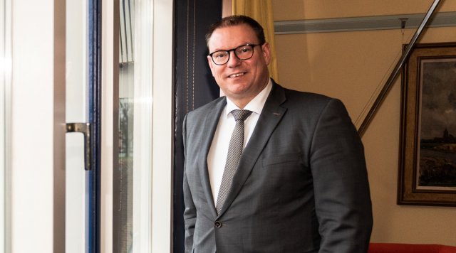 Thuis Geven volgens Tycho Jansen Wethouder Zwijndrecht